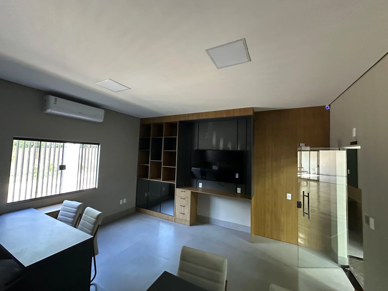 Sala de reuniões e atendimento